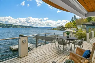 12570 Riviera Pl NE, Seattle, WA 98125 - Photo 16