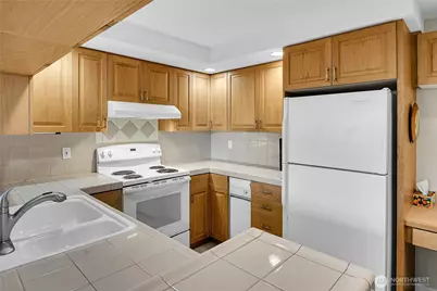 8260 53rd Avenue W #207, Mukilteo, WA 98275 - Photo 10