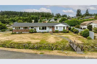 690 Maplewood Loop, Oak Harbor, WA 98277 - Photo 34