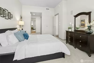 10650 NE 9th Place #2025, Bellevue, WA 98004 - Photo 10