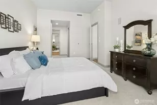 10650 NE 9th Pl, Bellevue, WA 98004 - Photo 10