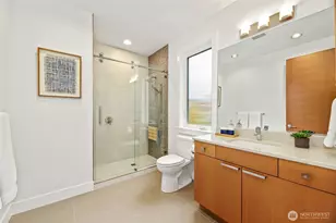 3037 NE Harrison Dr, Issaquah, WA 98029 - Photo 20