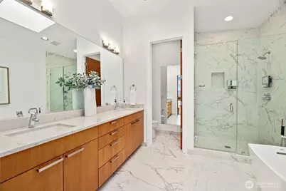 3037 NE Harrison Drive, Issaquah, WA 98029 - Photo 24