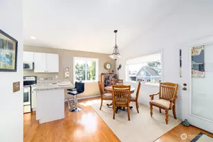2443 55th Ave SW, Seattle, WA 98116 - Photo 8