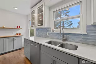 2601 17th St, Anacortes, WA 98221 - Photo 14