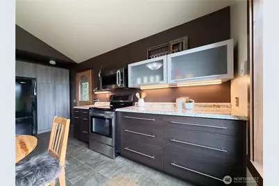 17 B Whidbey Island Drive, Hat Island, WA 98206 - Photo 18