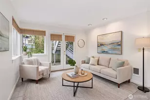 4811 Phinney Ave N, Seattle, WA 98103 - Photo 2