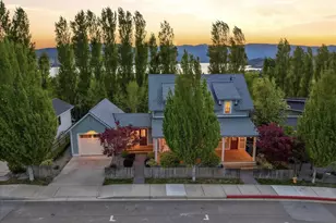 216 Porcupine Ln, Chelan, WA 98816 - Photo 2