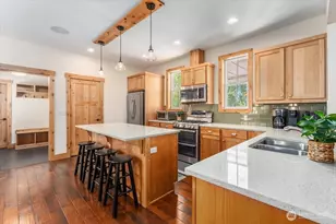 216 Porcupine Ln, Chelan, WA 98816 - Photo 14