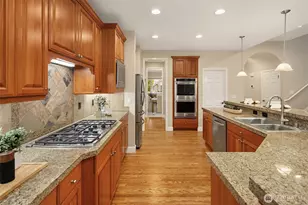 322 240th Pl SE, Sammamish, WA 98074 - Photo 18