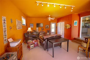 310 E Hillcrest Dr, Port Angeles, WA 98362 - Photo 8