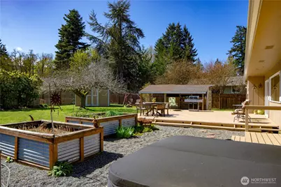 310 E Hillcrest Drive, Port Angeles, WA 98362 - Photo 28