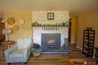310 E Hillcrest Drive, Port Angeles, WA 98362 - Photo 16