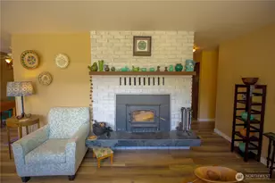 310 E Hillcrest Dr, Port Angeles, WA 98362 - Photo 16