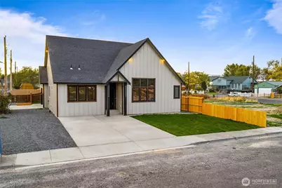 315 Buttercup Street, Soap Lake, WA 98851 - Photo 2