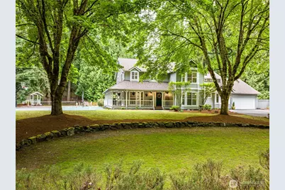 703 245th Place NE, Sammamish, WA 98074 - Photo 2