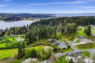 5043 Bradshaw Rd, Freeland, WA 98249 - Photo 2