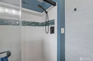 1818 E Lola Beach Ln, Oak Harbor, WA 98277 - Photo 20