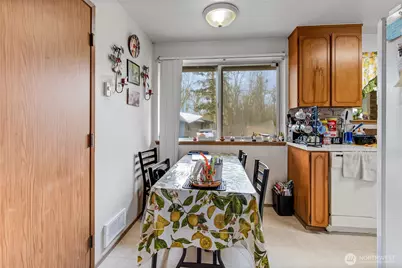 10002 10004 Barnes Lane S, Tacoma, WA 98444 - Photo 16
