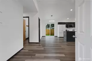 21605 143rd St E, Bonney Lake, WA 98391 - Photo 4