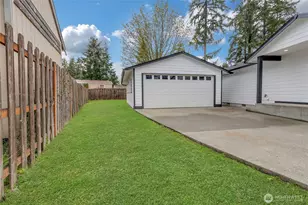 21605 143rd St E, Bonney Lake, WA 98391 - Photo 22