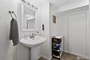 7310 30th Ave SW, Seattle, WA 98126 - Photo 20