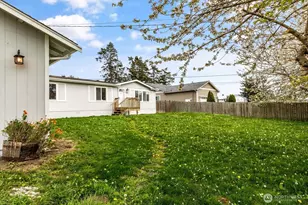 954 Shawn Ave, Oak Harbor, WA 98277 - Photo 2