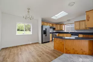 954 Shawn Ave, Oak Harbor, WA 98277 - Photo 6