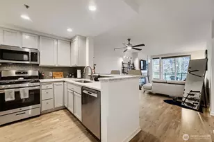 2607 Western Ave, Seattle, WA 98121 - Photo 2
