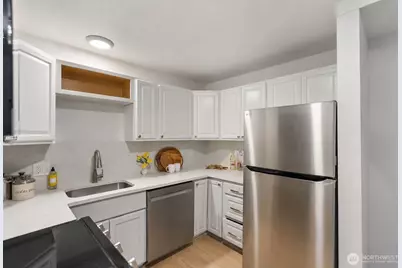 13772 NE 60th Street #180, Redmond, WA 98052 - Photo 8