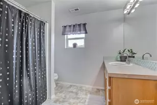 6236 Radiance Blvd E, Fife, WA 98424 - Photo 26