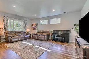 6236 Radiance Blvd E, Fife, WA 98424 - Photo 8