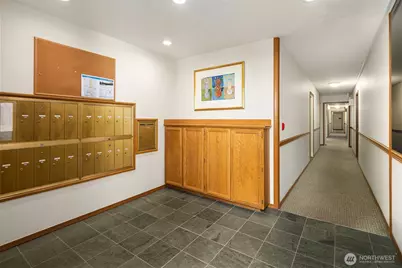 2040 13th Avenue W #33, Seattle, WA 98119 - Photo 22