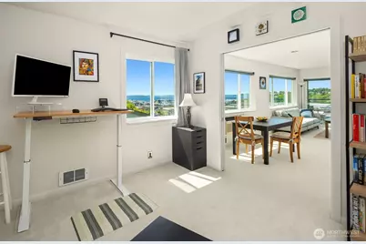 2040 13th Avenue W #33, Seattle, WA 98119 - Photo 16