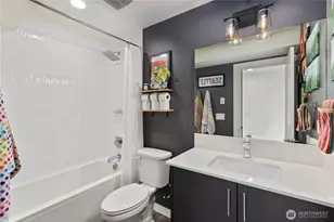 9624 Linden Ave N, Seattle, WA 98103 - Photo 20