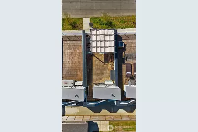 9624 Linden Avenue N, Seattle, WA 98103 - Photo 32