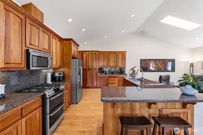 8124 101st Avenue NE, Lake Stevens, WA 98258 - Photo 2
