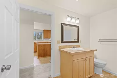10203 45th Street E, Edgewood, WA 98372 - Photo 18