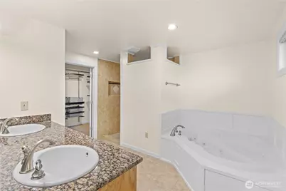 10203 45th Street E, Edgewood, WA 98372 - Photo 14