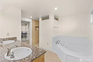 10203 45th St E, Edgewood, WA 98372 - Photo 14