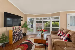 836 Harman Way S, Orting, WA 98360 - Photo 6