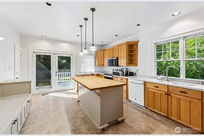 8413 309th Place SE, Issaquah, WA 98027 - Photo 8