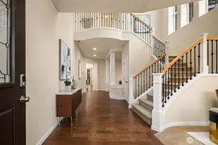 713 170th Pl SW, Lynnwood, WA 98037 - Photo 2