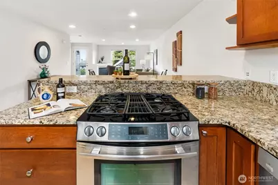 41 W Etruria Street #C, Seattle, WA 98119 - Photo 10