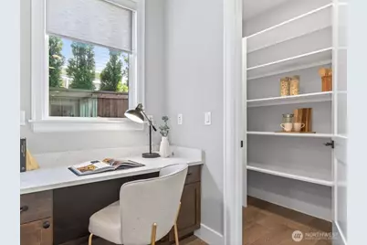 23973 NE 25th Street, Sammamish, WA 98074 - Photo 18