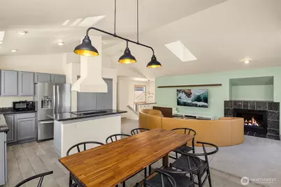 6627 Ellis Avenue S, Seattle, WA 98108 - Photo 10