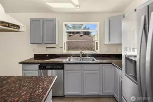 6627 Ellis Ave S, Seattle, WA 98108 - Photo 12