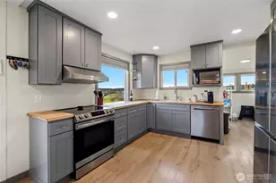 2010 Sweetbriar Ln, Oak Harbor, WA 98277 - Photo 14