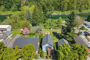 8084 Falls Ave SE, Snoqualmie, WA 98065 - Photo 36