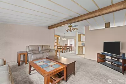 12513 123rd Avenue Ct E #112, Puyallup, WA 98374 - Photo 2